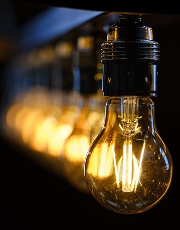 Lightbulbs: image by Bruno from Pixabay Lightbulbs in a row